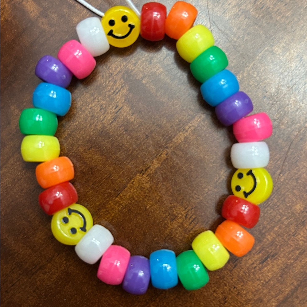 Handmade Rainbow 🌈 Smiley Face 😊 Bracelet